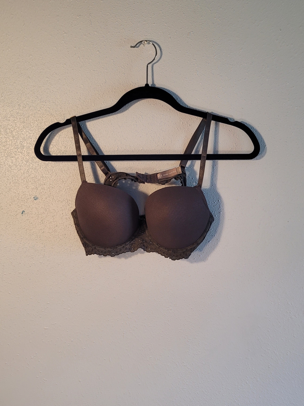Daisy Fuentes Taupe Lace-Trim Molded Push-Up Bra New - Never Worn